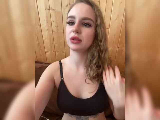 Sweetie_Kitty webcam