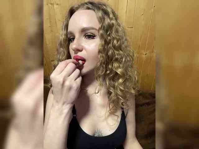 Sweetie_Kitty webcam