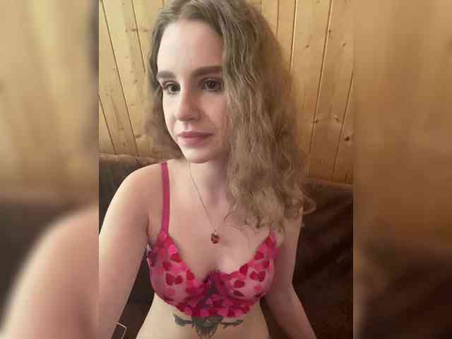 Sweetie_Kitty webcam