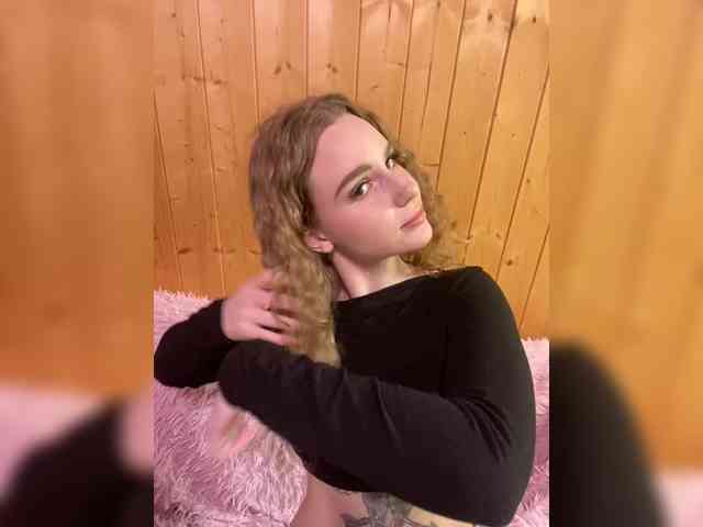 Sweetie_Kitty webcam