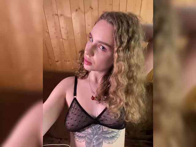 Sweetie_Kitty webcam