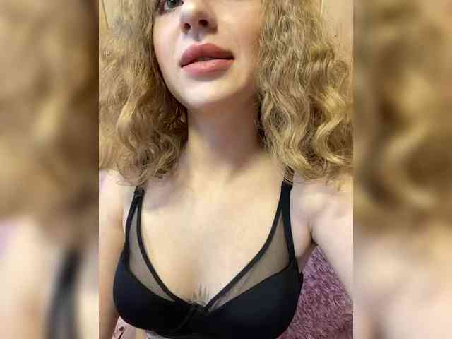 Sweetie_Kitty webcam