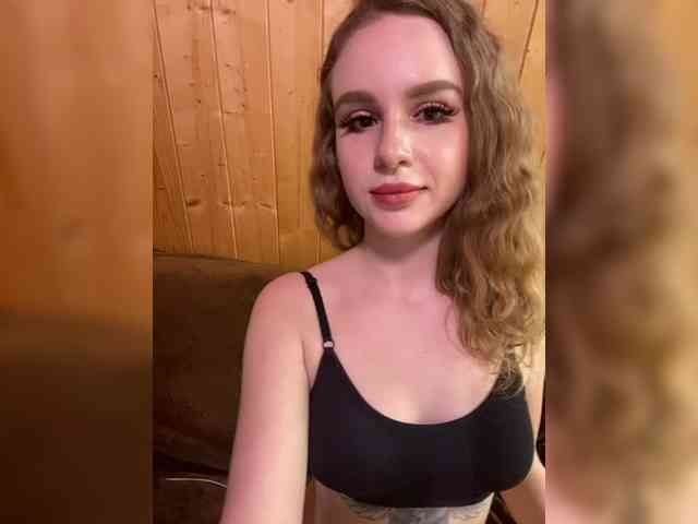 Sweetie_Kitty webcam