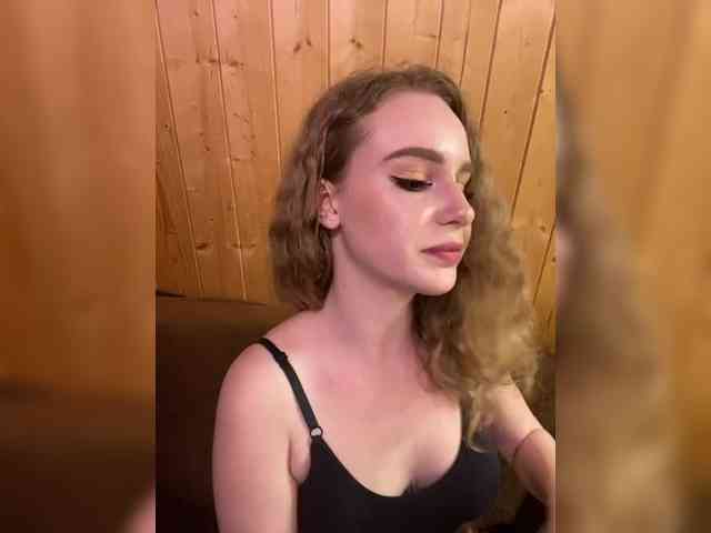 Sweetie_Kitty webcam