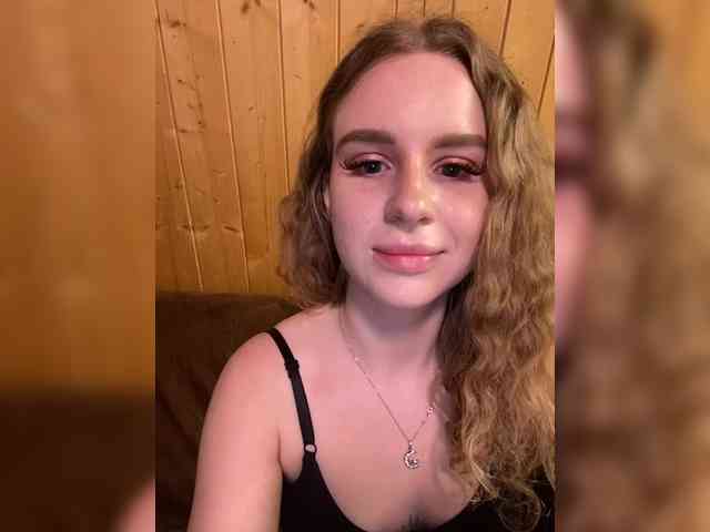 Sweetie_Kitty webcam