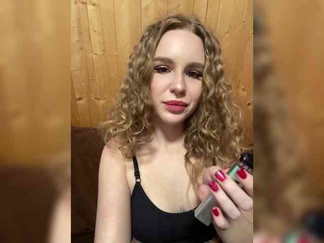 Sweetie_Kitty webcam