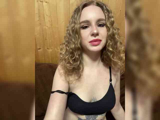 Sweetie_Kitty webcam