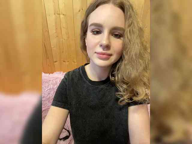 Sweetie_Kitty webcam