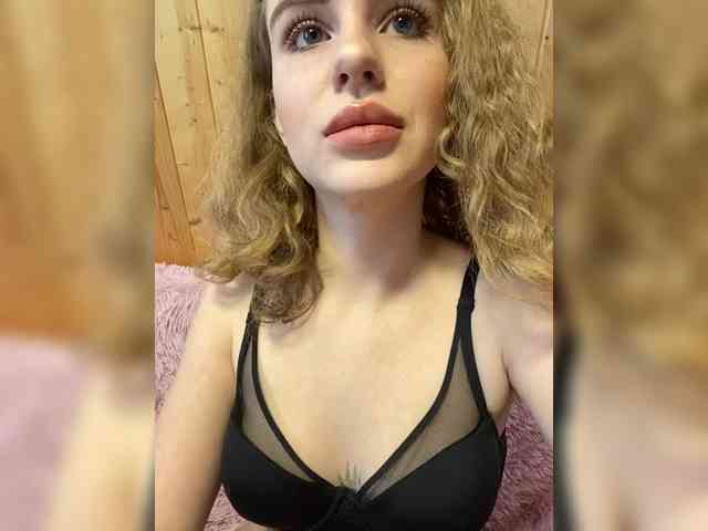 Sweetie_Kitty webcam