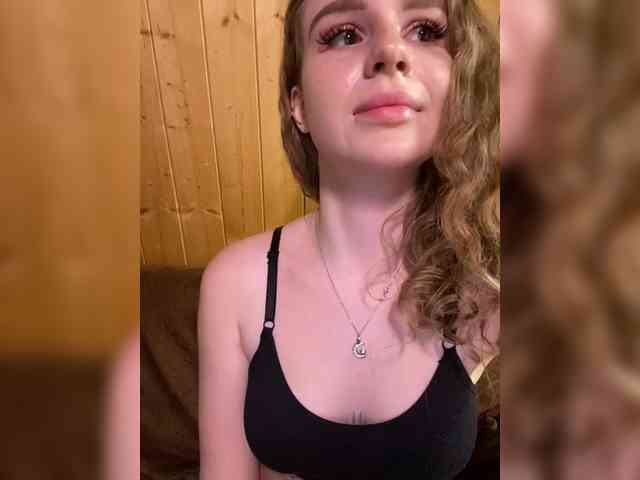 Sweetie_Kitty webcam