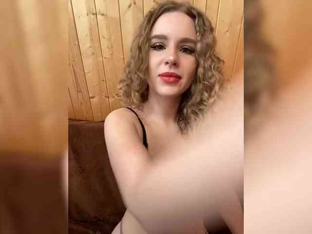 Sweetie_Kitty webcam