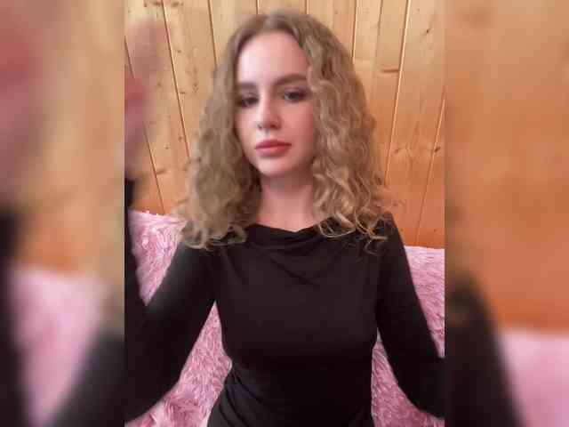 Sweetie_Kitty webcam