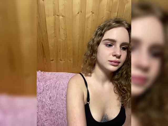 Sweetie_Kitty webcam