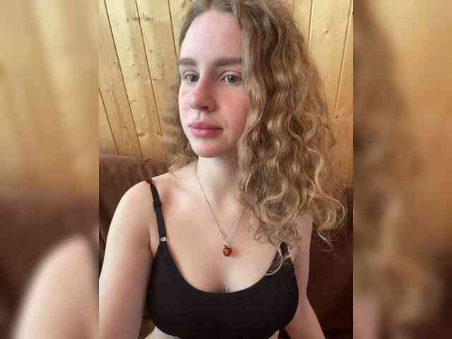 Sweetie_Kitty webcam