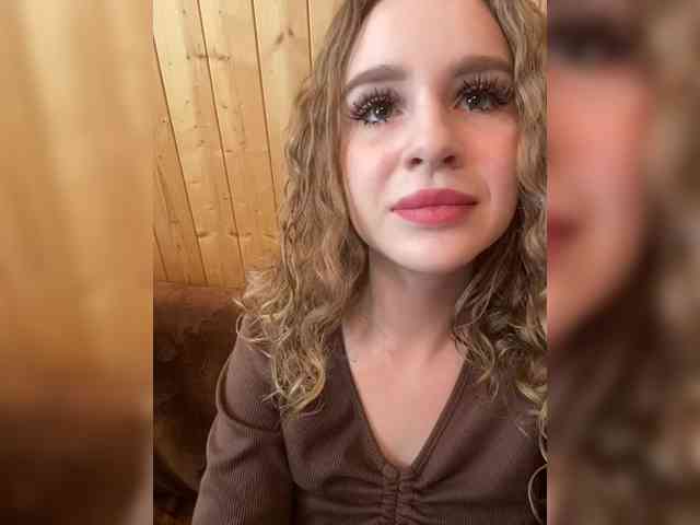 Sweetie_Kitty webcam