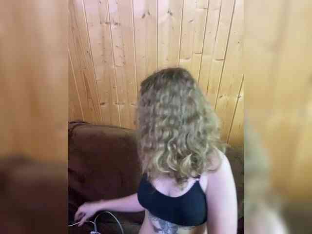 Sweetie_Kitty webcam