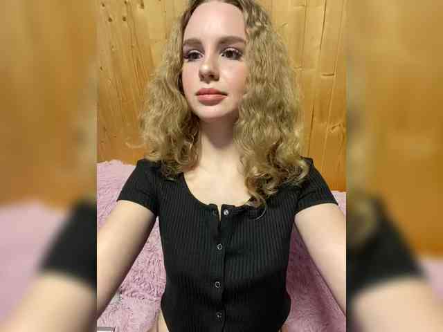 Sweetie_Kitty webcam