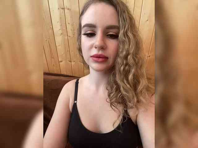 Sweetie_Kitty webcam