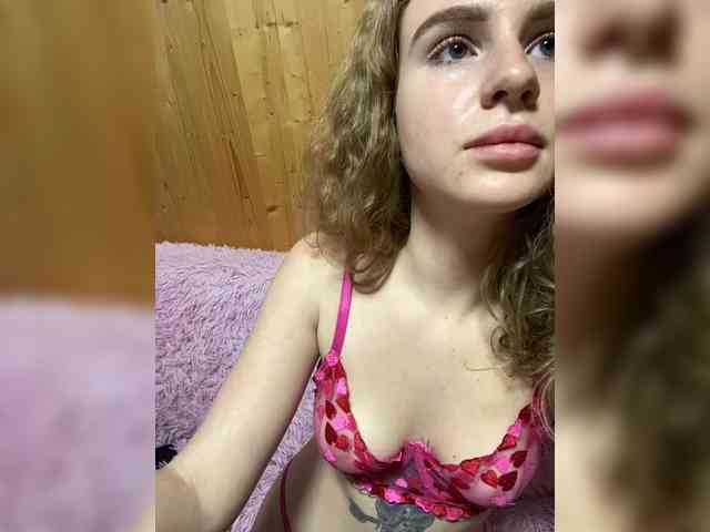 Sweetie_Kitty webcam