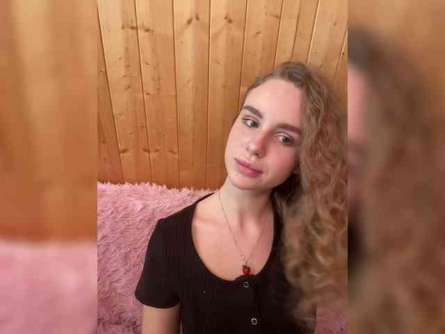 Sweetie_Kitty webcam