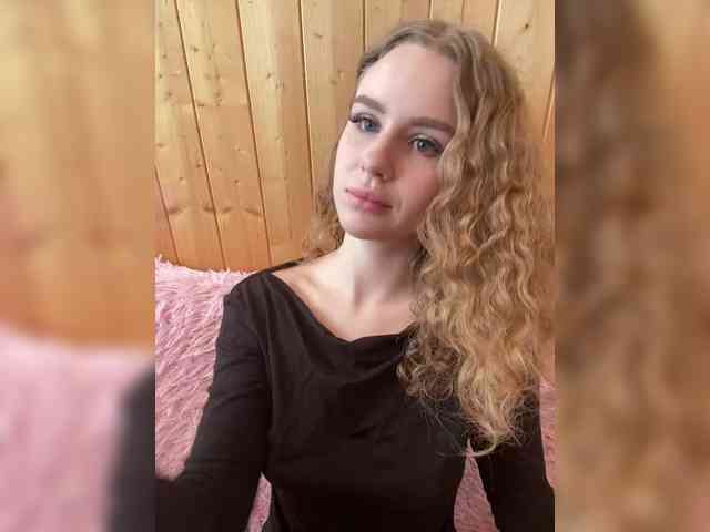 Sweetie_Kitty webcam