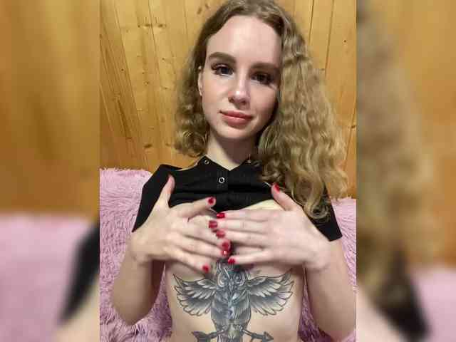 Sweetie_Kitty webcam