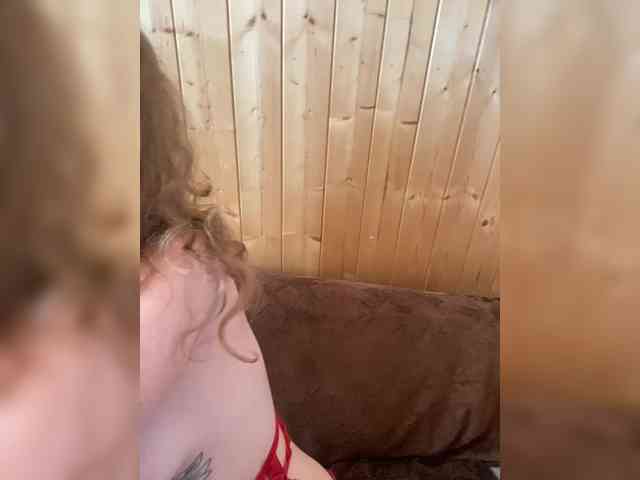 Sweetie_Kitty webcam