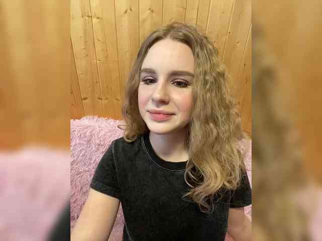 Sweetie_Kitty webcam