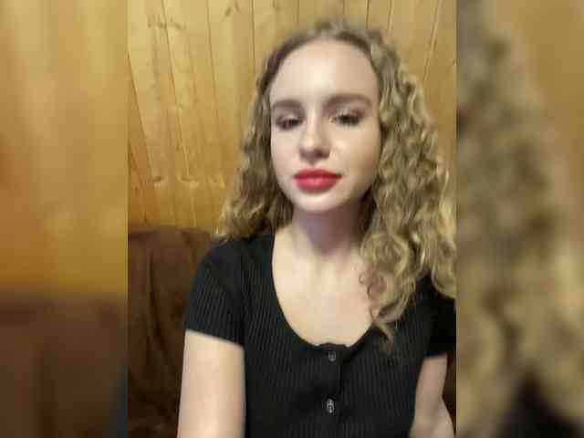 Sweetie_Kitty webcam