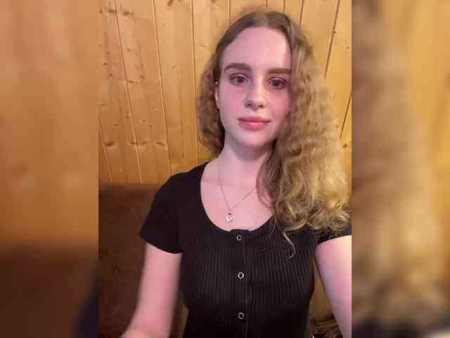 Sweetie_Kitty webcam