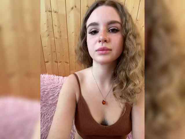 Sweetie_Kitty webcam