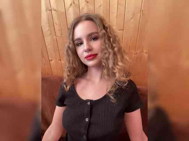 Sweetie_Kitty webcam