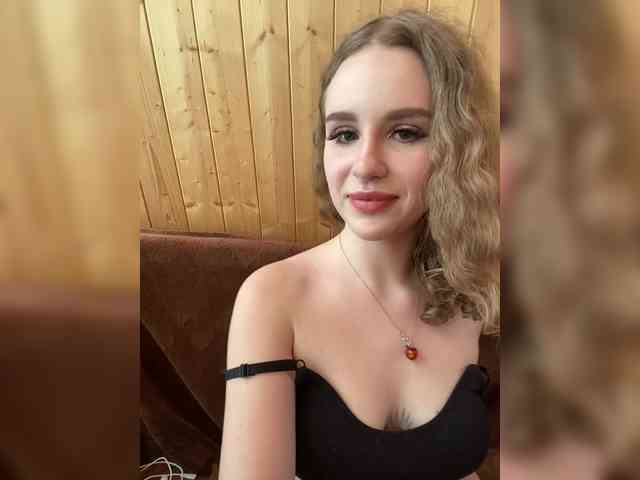 Sweetie_Kitty webcam