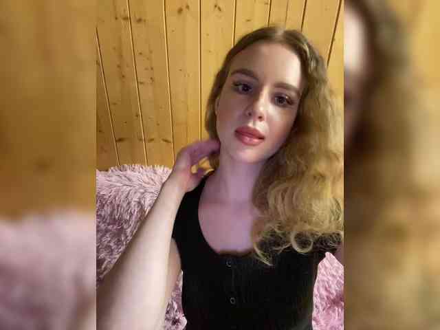 Sweetie_Kitty webcam