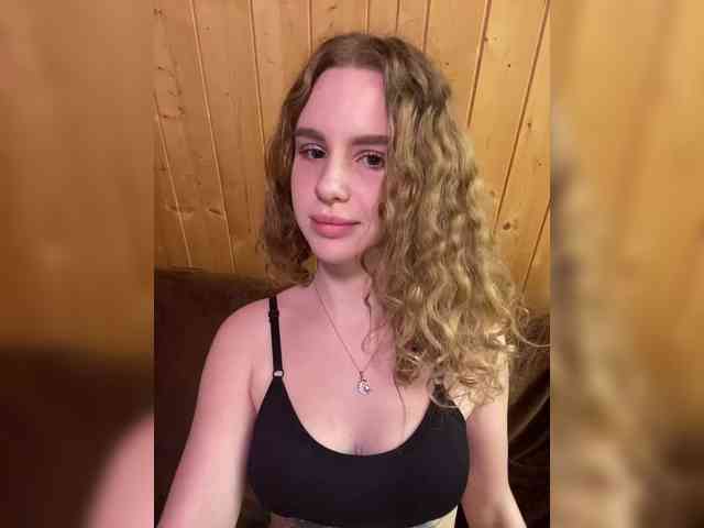 Sweetie_Kitty webcam