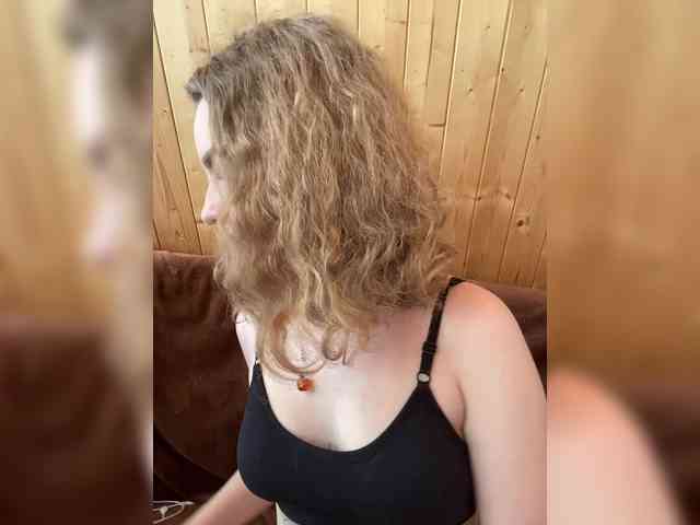 Sweetie_Kitty webcam