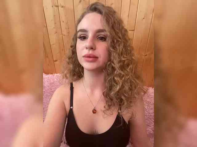 Sweetie_Kitty webcam