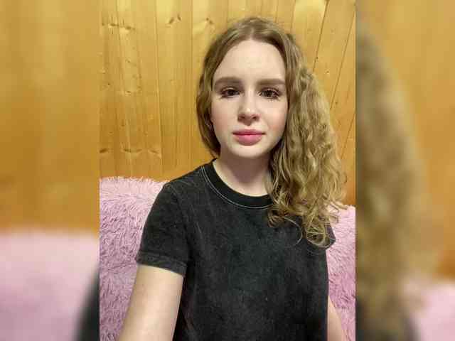 Sweetie_Kitty webcam