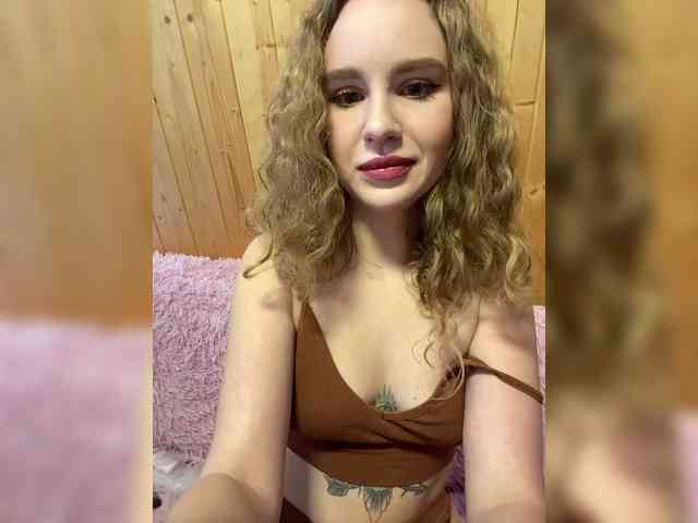 Sweetie_Kitty webcam