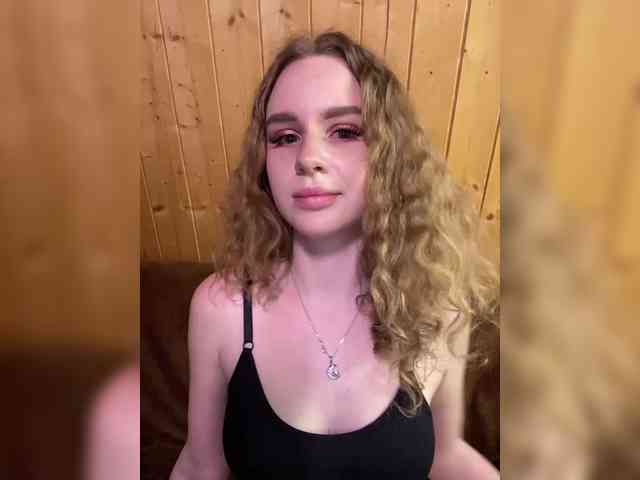 Sweetie_Kitty webcam