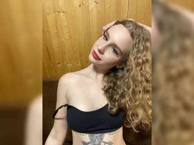 Sweetie_Kitty webcam