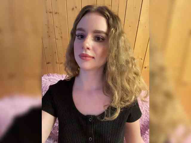 Sweetie_Kitty webcam