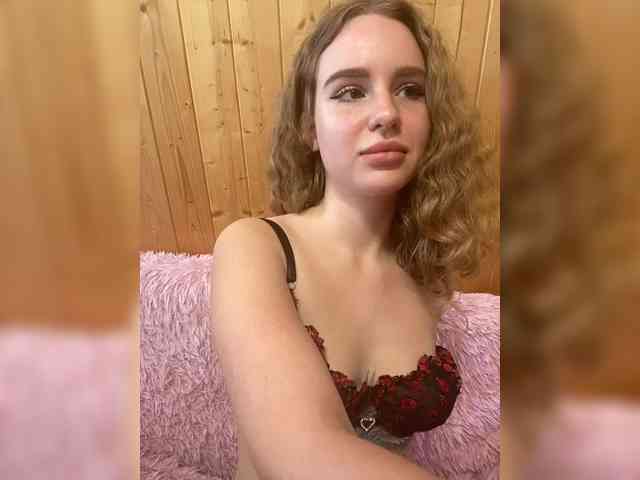 Sweetie_Kitty webcam