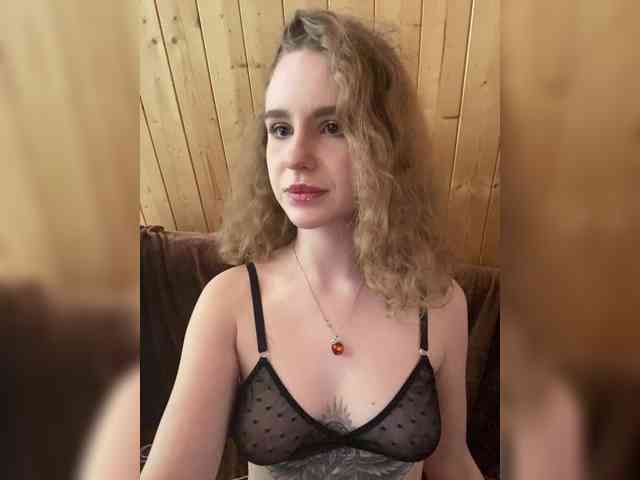 Sweetie_Kitty webcam