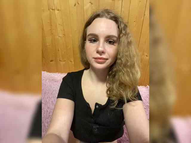 Sweetie_Kitty webcam