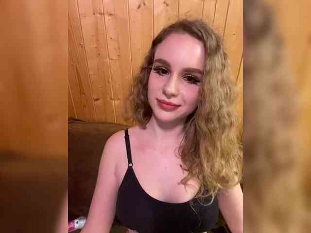 Sweetie_Kitty webcam