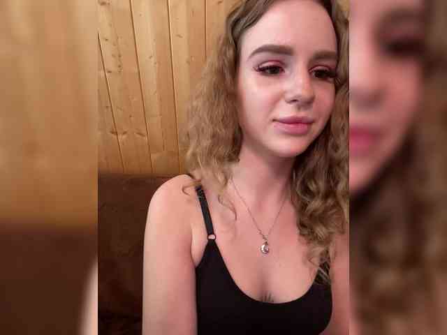 Sweetie_Kitty webcam