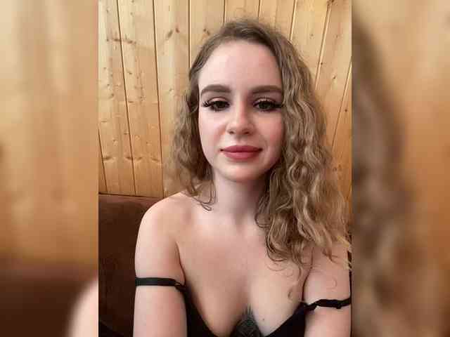 Sweetie_Kitty webcam