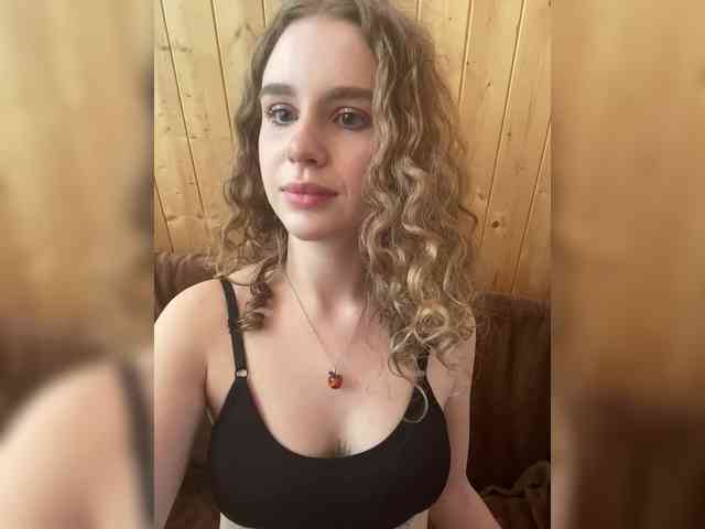 Sweetie_Kitty webcam