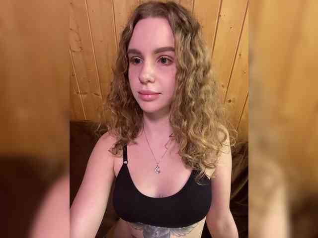 Sweetie_Kitty webcam